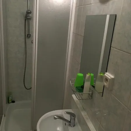 Pod Lipami Orman Evi *