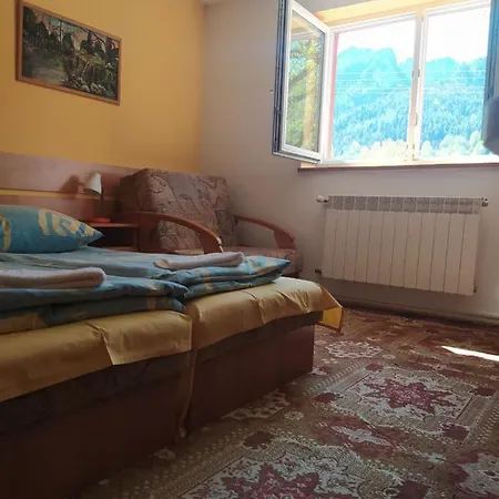 Pod Lipami Orman Evi *