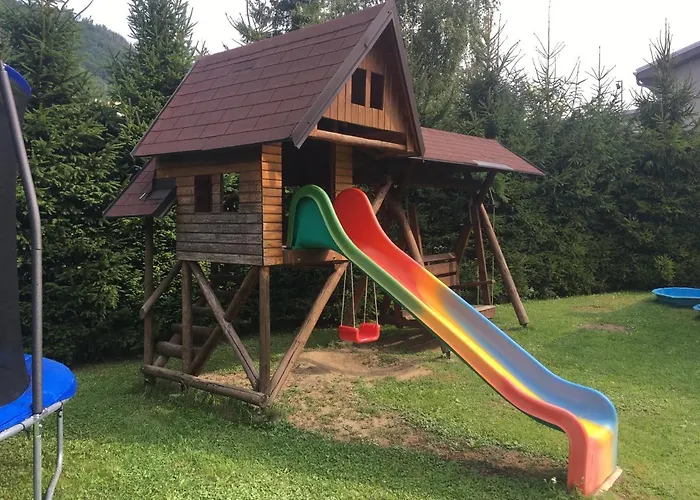 Lodge Pod Lipami *